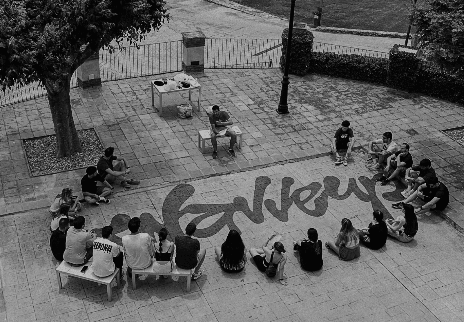 outdoor-circle-gathering