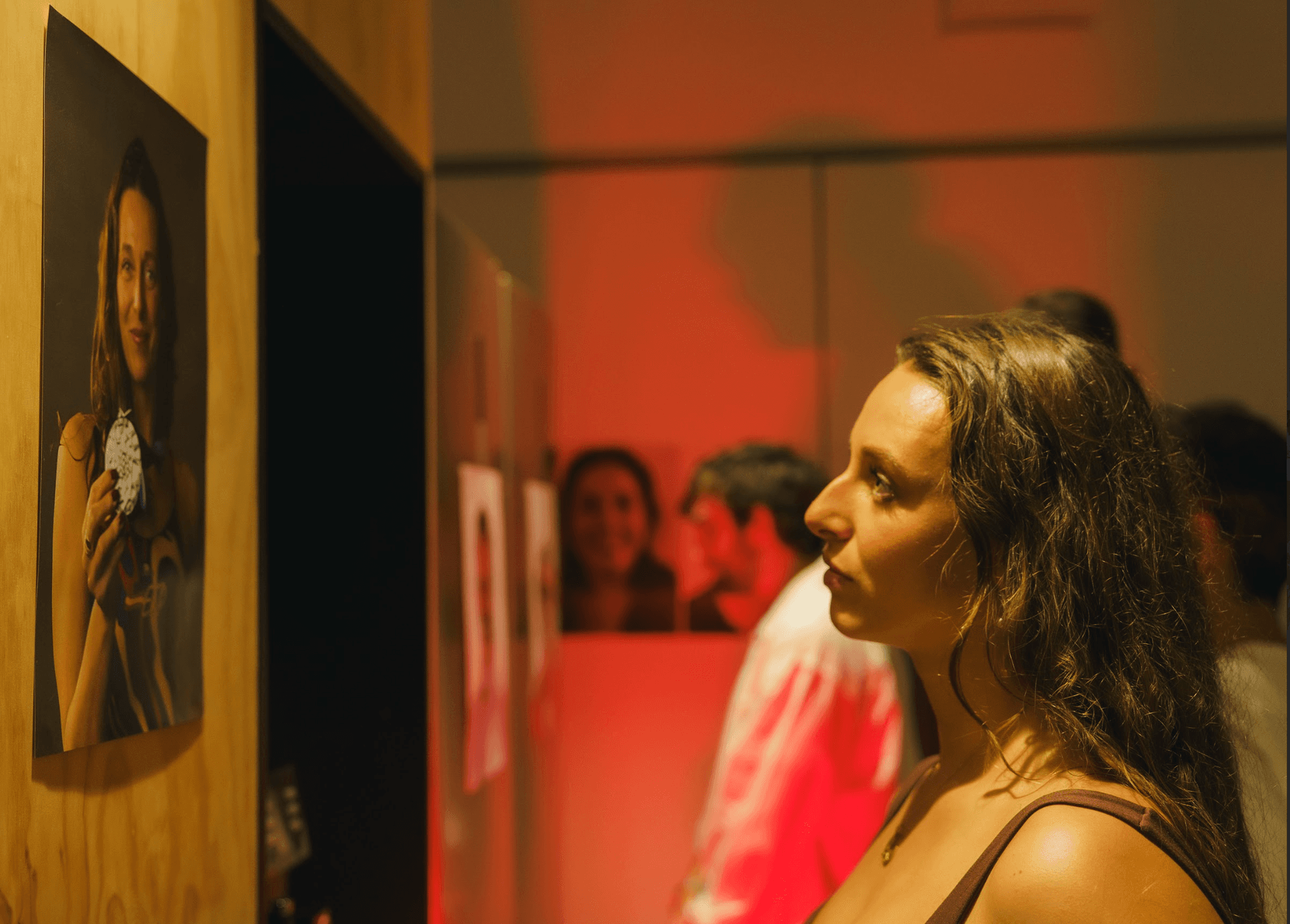 gallery-viewer-portrait